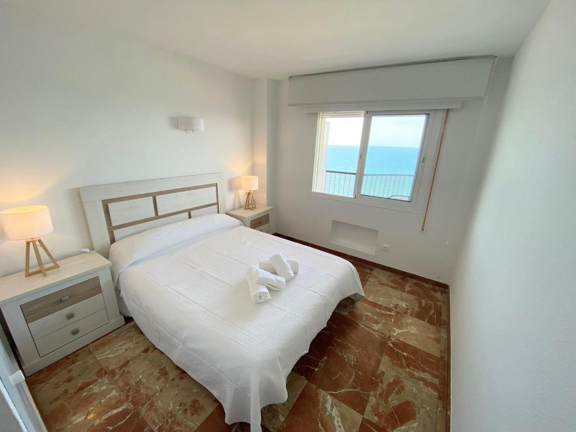 פואנגירולה Las Antillas II Front Sea Views Pool מראה חיצוני תמונה