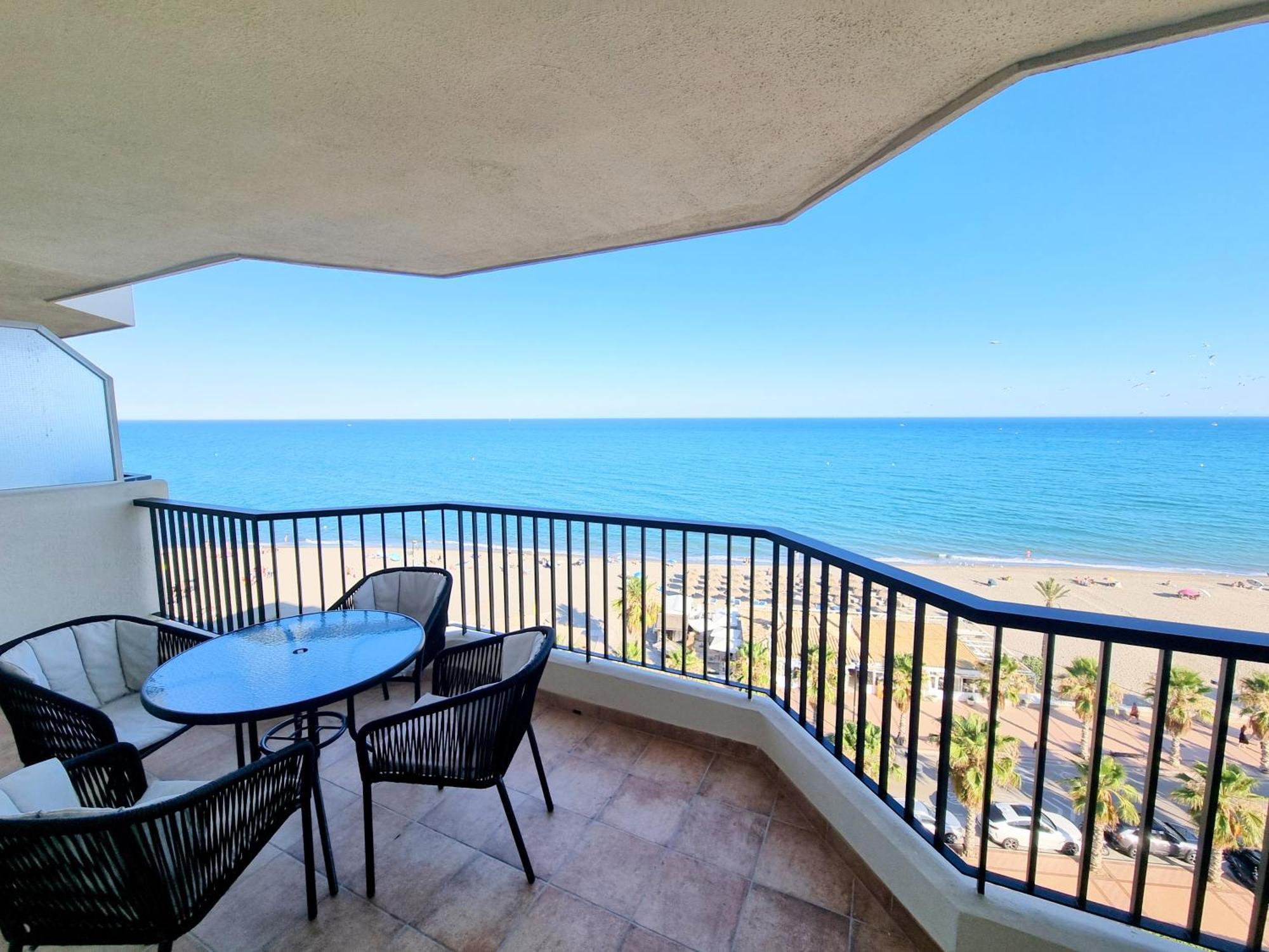 פואנגירולה Las Antillas II Front Sea Views Pool מראה חיצוני תמונה